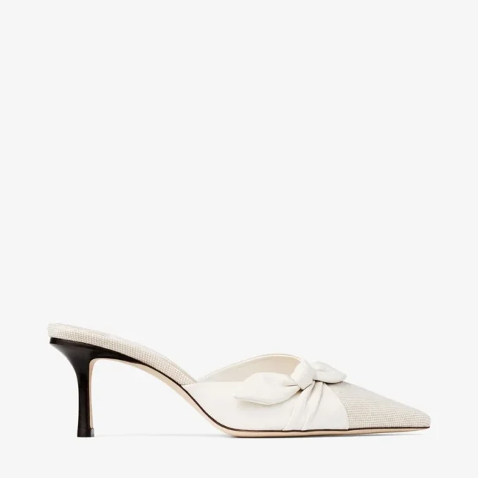Livi 65 Mules van gemêleerd canvas in amandel- en latte-tinten en zacht handschoenleer met strik van nappaleer Livi 65 Mules van gemêleerd canvas in amandel- en latte-tinten en zacht handschoenleer met strik van nappaleer