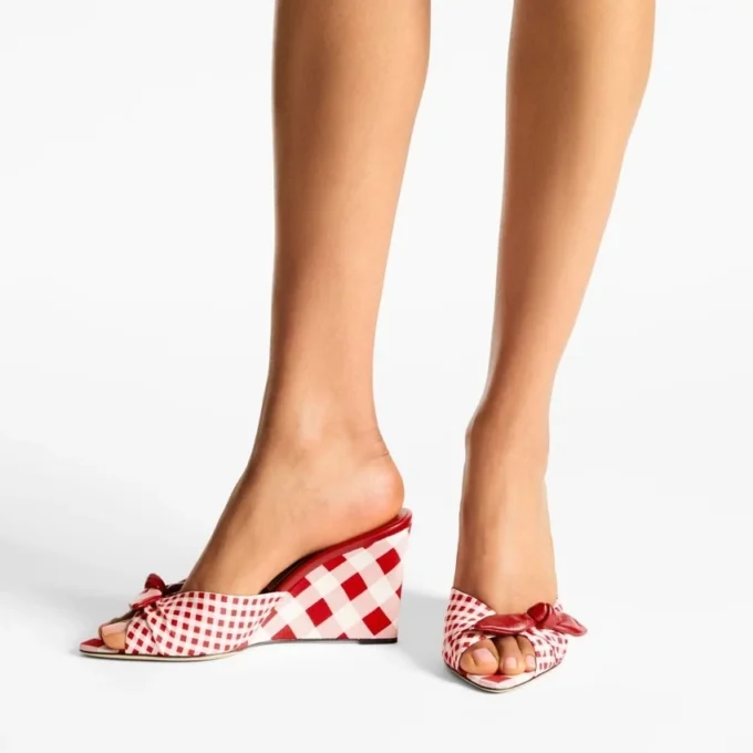 Livi-sleehak 85 Ruby Red Mix gemengde gingham katoenen muiltjes met gingham strik Livi-sleehak 85 Ruby Red Mix gemengde gingham katoenen muiltjes met gingham strik