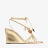 Lova Wedge 85 Goudkleurige metallic nappaleren sleehakken met kralen Lova Wedge 85 Goudkleurige metallic nappaleren sleehakken met kralen