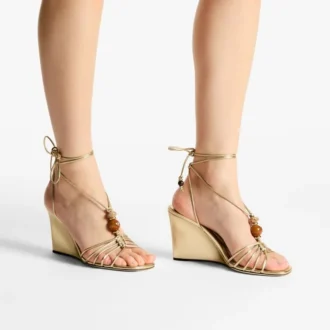 Lova Wedge 85 Goudkleurige metallic nappaleren sleehakken met kralen