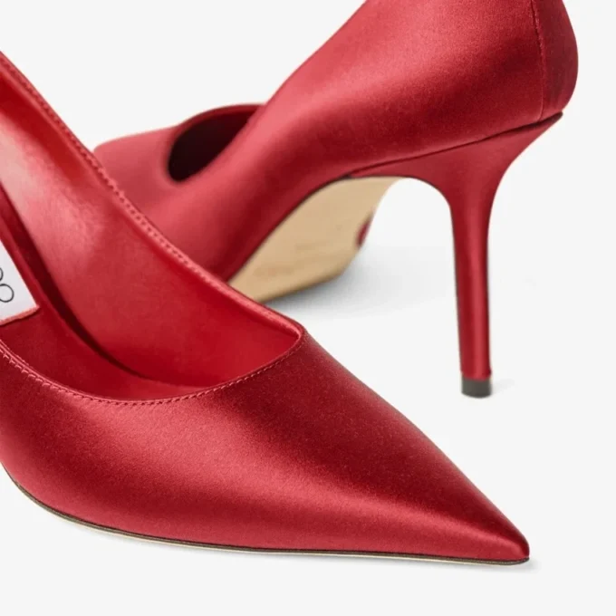 Love 85 Ruby Red satijnen pumps