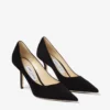 Love 85 zwarte suède pumps met puntige neus en JC-embleem Love 85 zwarte suède pumps met puntige neus en JC-embleem