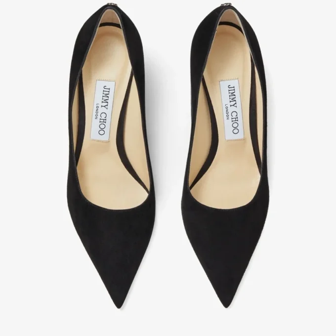 Love 85 zwarte suède pumps met puntige neus en JC-embleem Love 85 zwarte suède pumps met puntige neus en JC-embleem