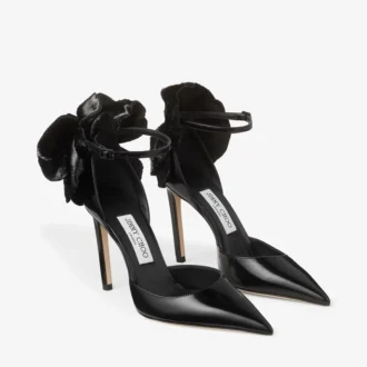 Marja 100 zwarte zachte Spazzolato-pumps met kort tinsel-corsage