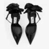 Marja 100 zwarte zachte Spazzolato-pumps met kort tinsel-corsage