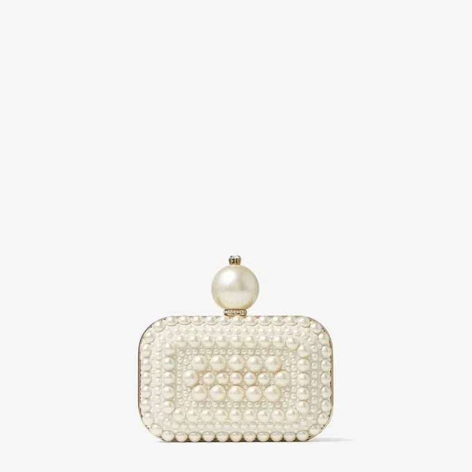 Micro Cloud witte suède clutch met parelversiering over het hele oppervlak Micro Cloud witte suède clutch met parelversiering over het hele oppervlak