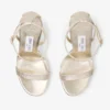 Moza Platform 120 sandalen van Platinum Brilliance-stof Moza Platform 120 sandalen van Platinum Brilliance-stof