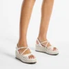Nyra 60 Latte sandalen met sleehak van nappaleer Nyra 60 Latte sandalen met sleehak van nappaleer