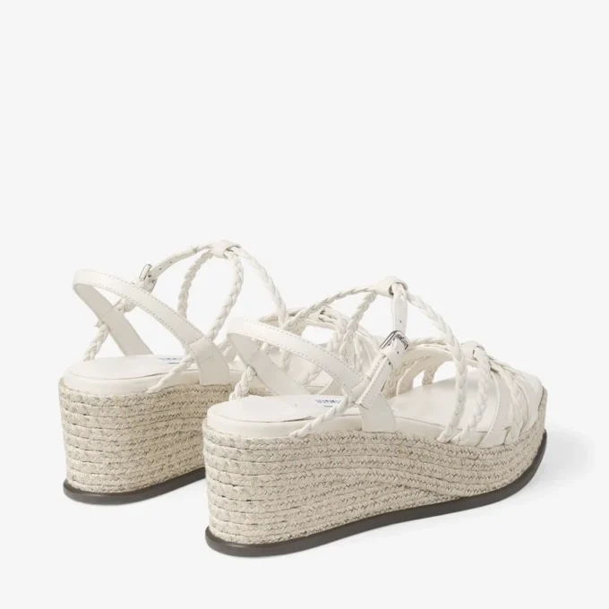 Nyra 60 Latte sandalen met sleehak van nappaleer Nyra 60 Latte sandalen met sleehak van nappaleer