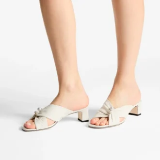 Rafi 45 Latte sandalen van zacht handschoenleer
