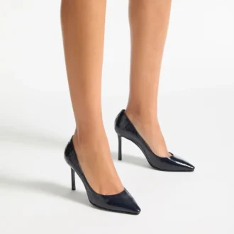 Romy 85 marineblauwe pumps van leer met krokodillenreliëf