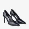 Romy 85 marineblauwe pumps van leer met krokodillenreliëf Romy 85 marineblauwe pumps van leer met krokodillenreliëf