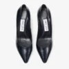 Romy 85 marineblauwe pumps van leer met krokodillenreliëf Romy 85 marineblauwe pumps van leer met krokodillenreliëf