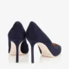 Romy 85 marineblauwe suède pumps met spitse neus Romy 85 marineblauwe suède pumps met spitse neus