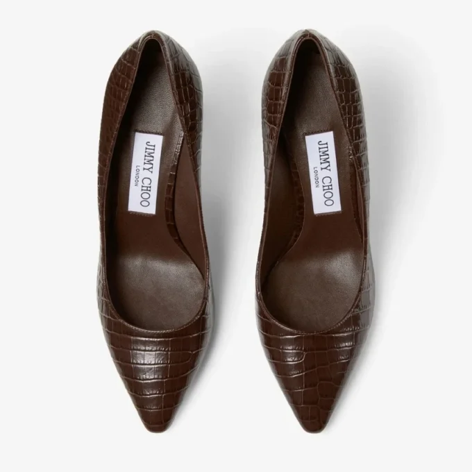 Romy 85 Pumps van chocoladebruin leer met krokodillenreliëf Romy 85 Pumps van chocoladebruin leer met krokodillenreliëf