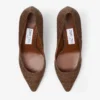 Romy 85 Tan pumps van fijn raffia