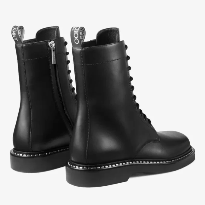 Rowan Derby-laars Zwarte laarzen van boxkalfsleer met metalen randdetails Rowan Derby-laars Zwarte laarzen van boxkalfsleer met metalen randdetails