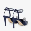 Sacora 85 marineblauwe satijnen sandalen met een met kristallen versierde bol
