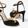 Sacora 85 zwarte suède sandalen met parelversiering