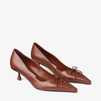 Scarlett 50 cognackleurige pumps van leer met elaphe-print