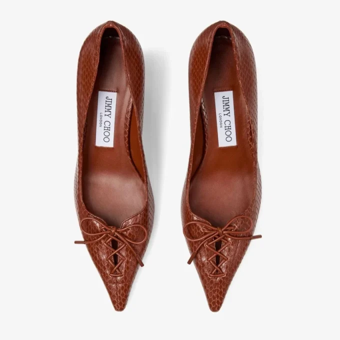 Scarlett 50 cognackleurige pumps van leer met elaphe-print