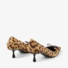 Scarlett 50 Natuurlijke Pony Pumps met luipaardprint Scarlett 50 Natuurlijke Pony Pumps met luipaardprint
