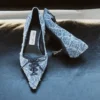 Scarlett 50 pumps van denim met kruispatroon