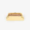 Skylar gouden Candy Wrap-leren clutch met vierkante Jc-sluiting Skylar gouden Candy Wrap-leren clutch met vierkante Jc-sluiting