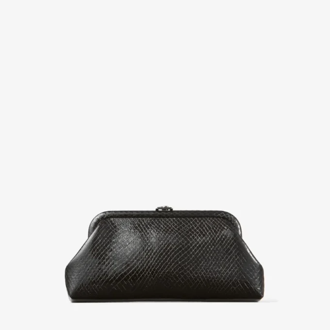 Skylar zwarte glanzende clutch van leer met slangenprint en vierkante JC-sluiting Skylar zwarte glanzende clutch van leer met slangenprint en vierkante JC-sluiting