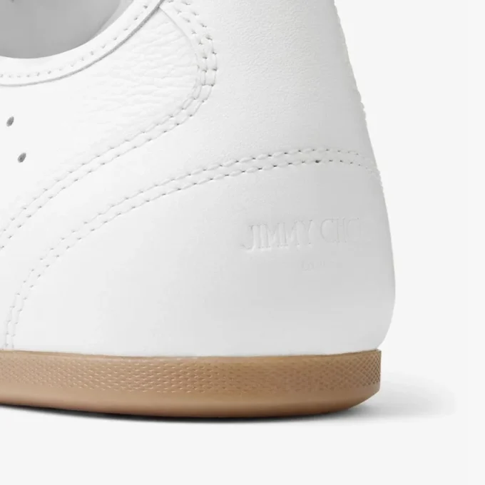 Sunny F lage sneakers van wit en gumkleurig leer Sunny F lage sneakers van wit en gumkleurig leer