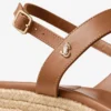Theia Wedge 60 Tan leren sleehak sandalen Theia Wedge 60 Tan leren sleehak sandalen