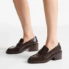 Tylor 60 Chocoladebruine Loafers van leer met krokodillenreliëf Tylor 60 Chocoladebruine Loafers van leer met krokodillenreliëf