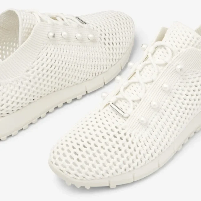 Veles Latte gehaakte lage sneakers met parels Veles Latte gehaakte lage sneakers met parels