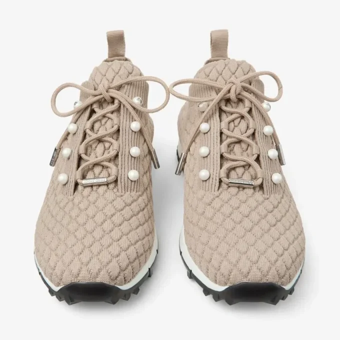 Veles sneakers van gebreid materiaal met steenstructuur Veles sneakers van gebreid materiaal met steenstructuur