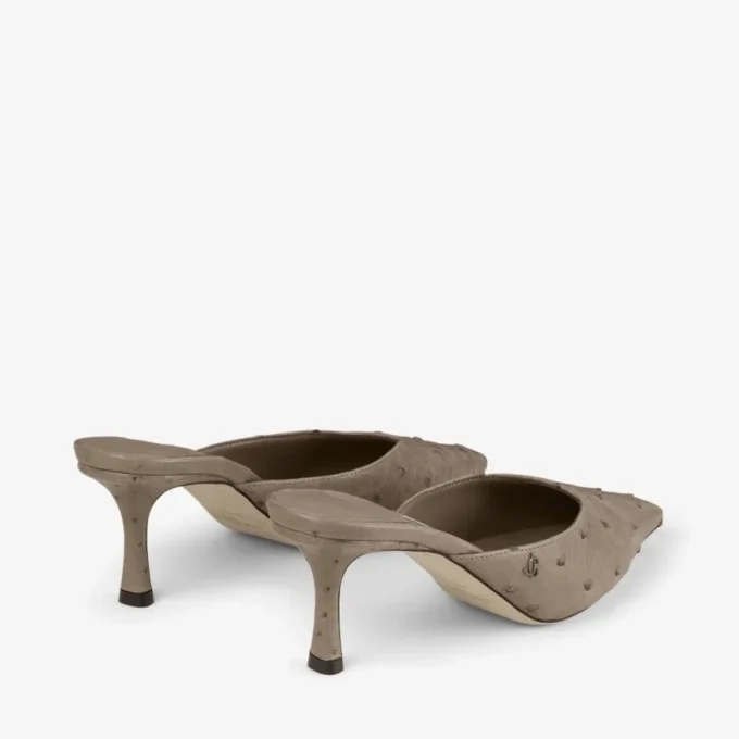 Vivi 65 taupe muiltjes van struisvogelleer Vivi 65 taupe muiltjes van struisvogelleer
