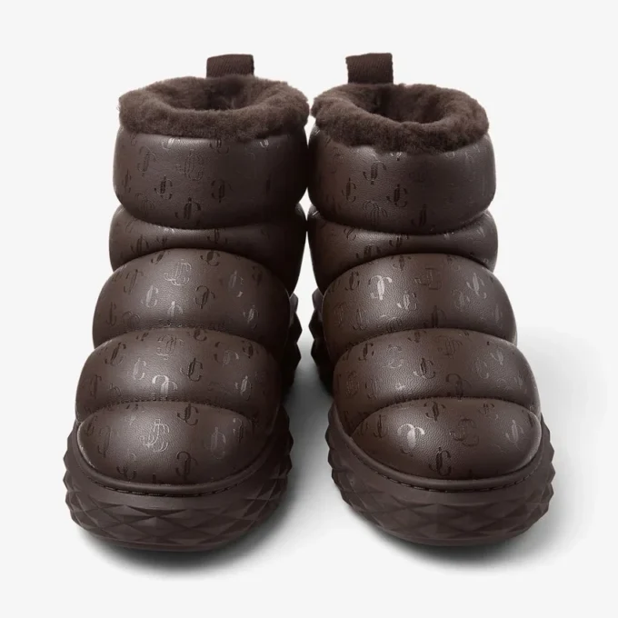 Xan chocoladebruine enkellaarzen van zacht nappaleer met voering van schapenvacht Xan chocoladebruine enkellaarzen van zacht nappaleer met voering van schapenvacht