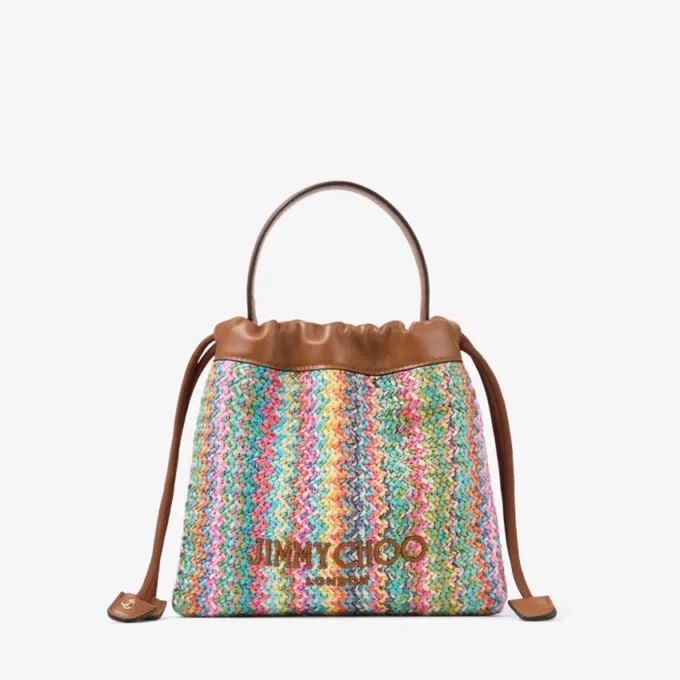 Zakje met trekkoord en handvat Multicolor en bruin chevron raffia zakje met trekkoord en lederen afwerking Zakje met trekkoord en handvat Multicolor en bruin chevron raffia zakje met trekkoord en lederen afwerking