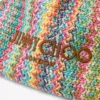 Zakje met trekkoord en handvat Multicolor en bruin chevron raffia zakje met trekkoord en lederen afwerking Zakje met trekkoord en handvat Multicolor en bruin chevron raffia zakje met trekkoord en lederen afwerking