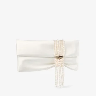 Zandra ivoorkleurige satijnen clutch Zandra ivoorkleurige satijnen clutch