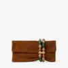Zandra tan suède clutch met kralenarmband Zandra tan suède clutch met kralenarmband